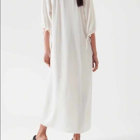 Stunning dress by cos, 	DRAWSTRING DRESS. - Picture 3 of 3